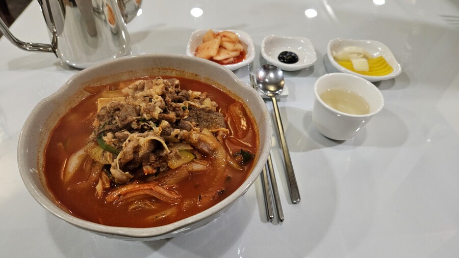 흑흑 맛있었다 오늘 야근밥은 | 유머 게시판 흑흑 맛있었다 오늘 야근밥은 | 유머 게시판 | 루리웹