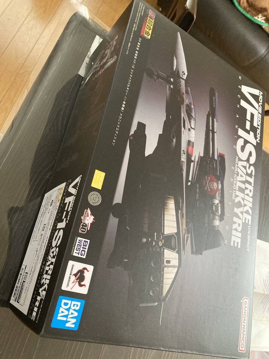 [혼웹한정] DX 초합금 VF-1S (히카루기) 메카닉 에디션 구성품 해외 이미지_2.jpeg