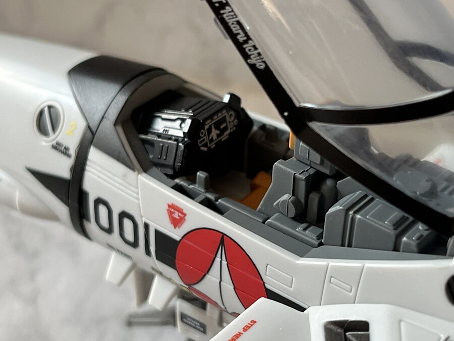 [혼웹한정] DX 초합금 VF-1S (히카루기) 메카닉 에디션 구성품 해외 이미지_8.jpeg