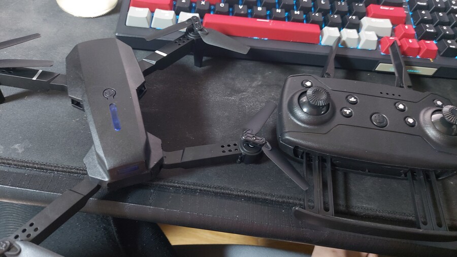 드론) 싼거삿는뎀.. 조작 더럽게 어렵넹._4.jpg