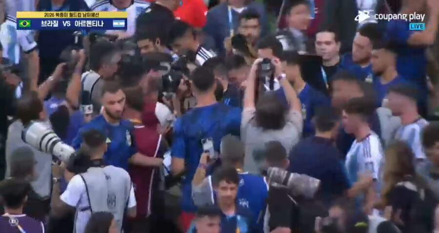 실시간 브라질vs아르헨티나 축구 경기시작전 난리남_7.png
