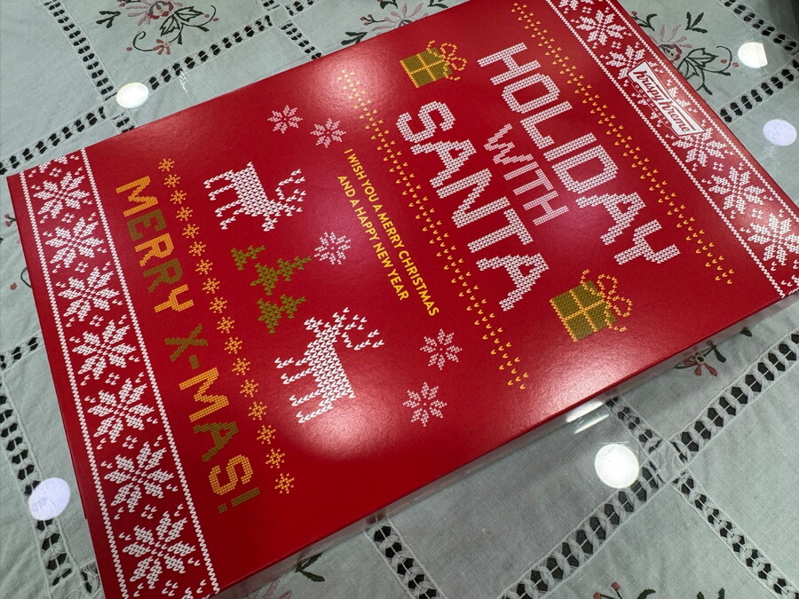 크리스피도넛 스노위 홀리데이 더즌~~~_1.jpg