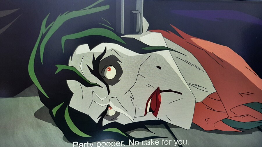 [배트맨:언더 더 레드 후드] 블루레이 둘러보기_15.jpg