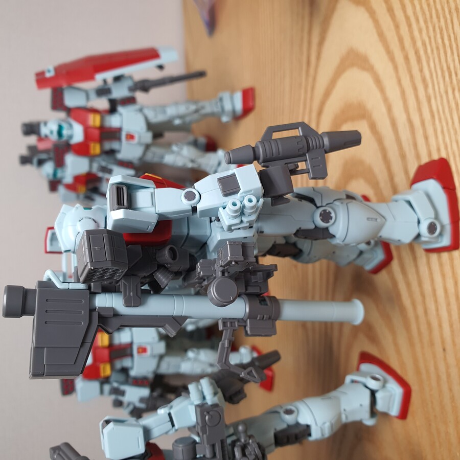 연방군 납품을 위 한 짐공장 가동 중_2.jpg