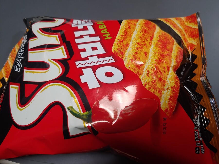 칩은 미국에 가고 썬만 남은 과자랑 체리부르르제로콜라_4.jpg