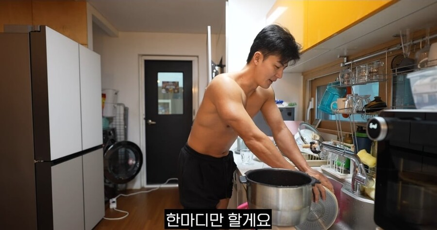 요즘 여자들한테 결혼해달라는 DM 많이온다는 유튜버 말왕 근황 ㄷㄷ.JPG_6.jpg