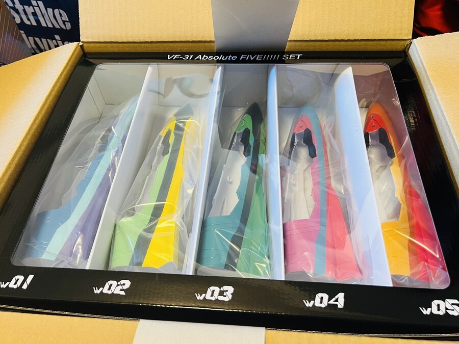 [맥스팩토리] 기수 컬렉션 VF-31 Absolute FIVE 박스 오픈 이미지_5.jpg