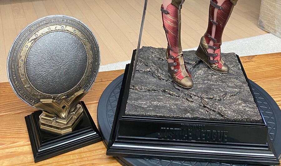 JND 플래티넘 JL 원더우먼 언박싱_5.jpg