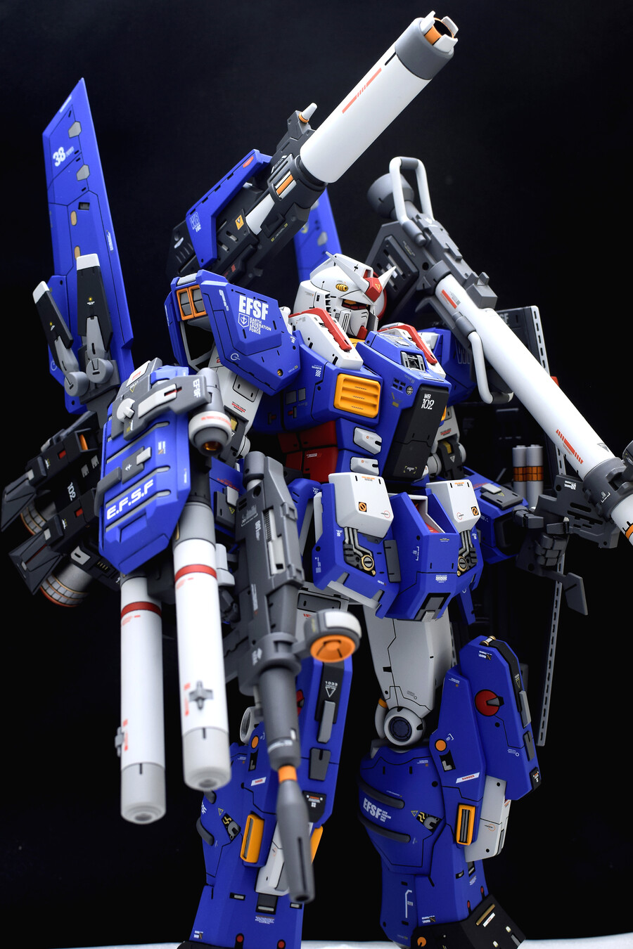 1/60 풀아머 건담_5.jpg