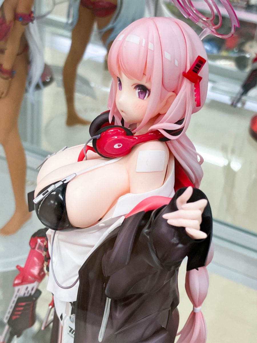 [미메요이] 1/7 블루 아카이브 - 이즈미모토 에이미 아미아미 전시 사진_3.jpg