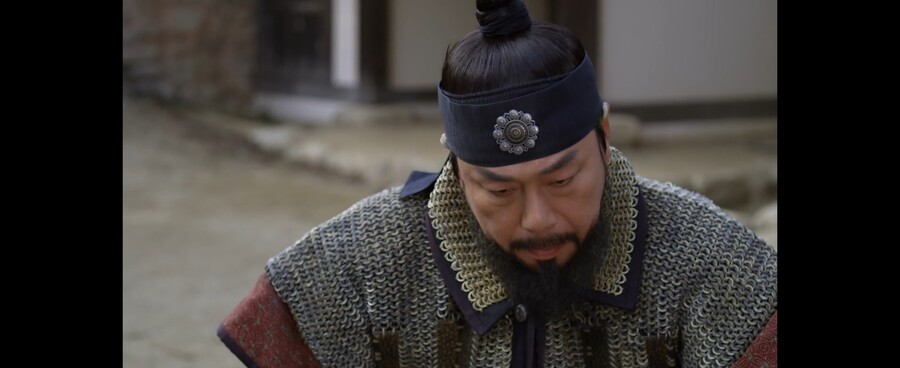 근데 정도전 무렵에 찍은 갑옷이 멋지긴하다_1.jpg