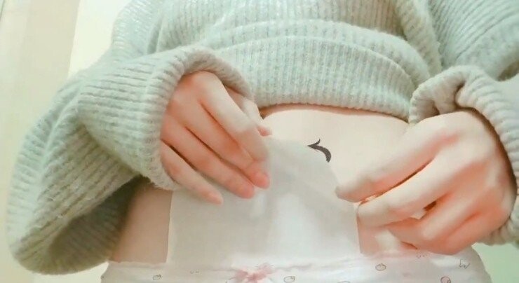 의외로 요즘 사용한다는 자궁문신 스티커_2.jpg