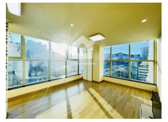 네이버로 방보는데..한번 내일 찾아가볼까 고민되는방_1.png