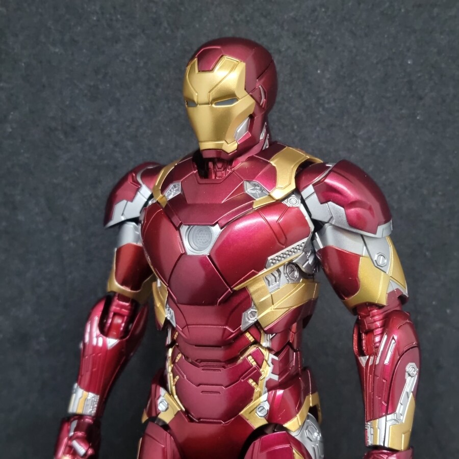 쓰리제로 아이언맨 마크46 (THREEZERO DLX IRONMAN MK46)_10.jpg
