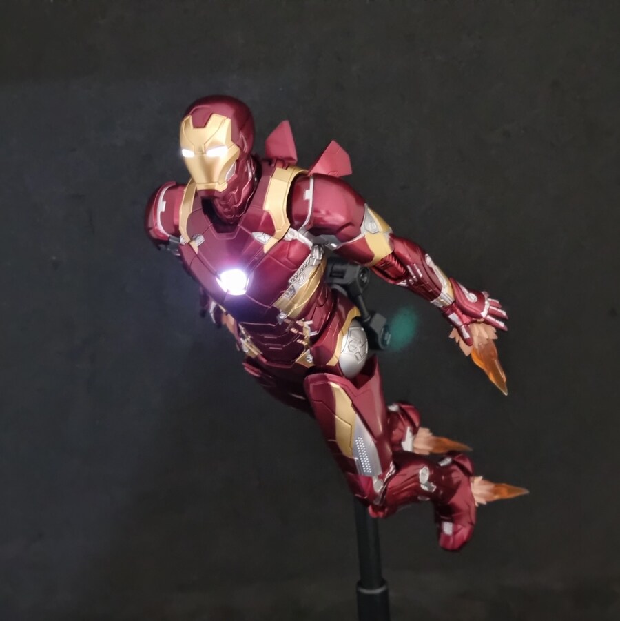 쓰리제로 아이언맨 마크46 (THREEZERO DLX IRONMAN MK46)_29.jpg