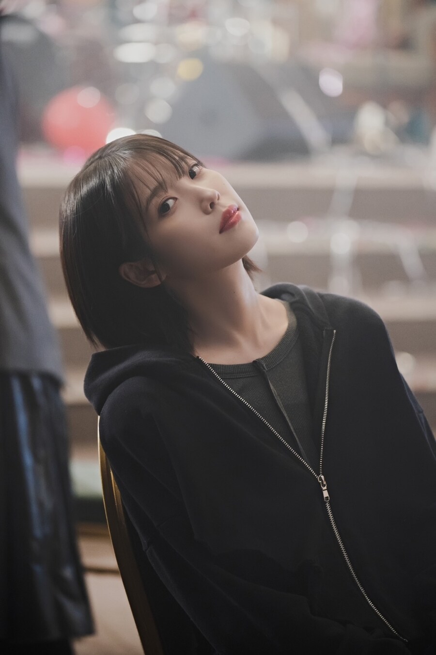 멜론 매거진, 결국 사랑이 이길 텐데, 아이유의 'Love wins all'_16.jpg