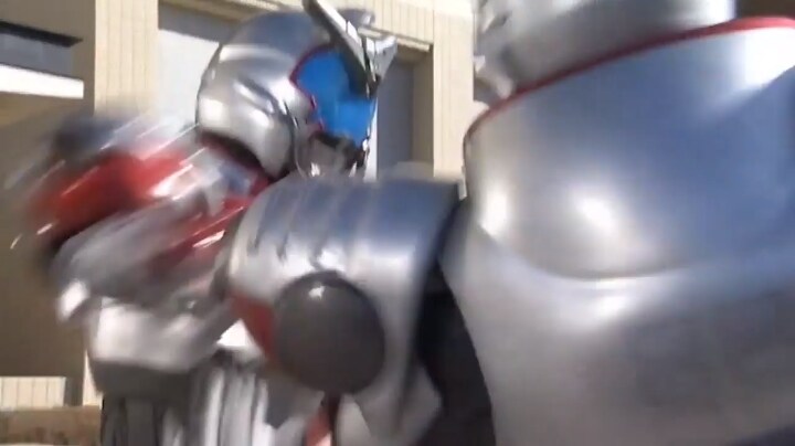 [가면라이더 카부토] 진퉁 vs 짝퉁_68.jpg