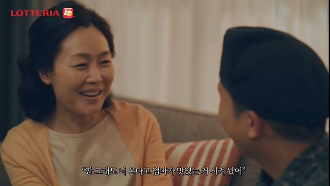 군대 예능 흥할때 나온 햄버거.jpg_2.jpg