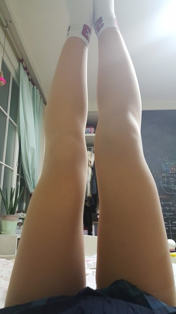 다리가 뚱뚱한츄름게 고민인 지식인녀_2.png