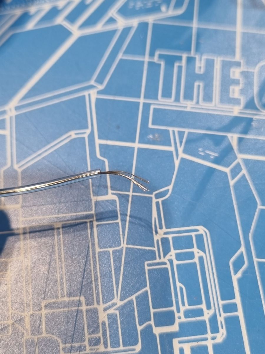 [건X 베이스] 고양점 건프라 발광 기법 안내 - 발광 다이오드편_28.jpg