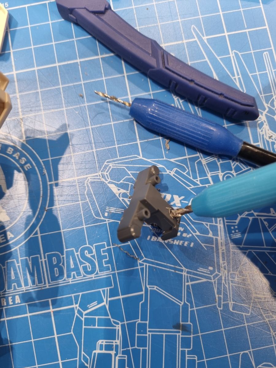 [건X 베이스] 고양점 건프라 발광 기법 안내 - 발광 다이오드편_64.jpg