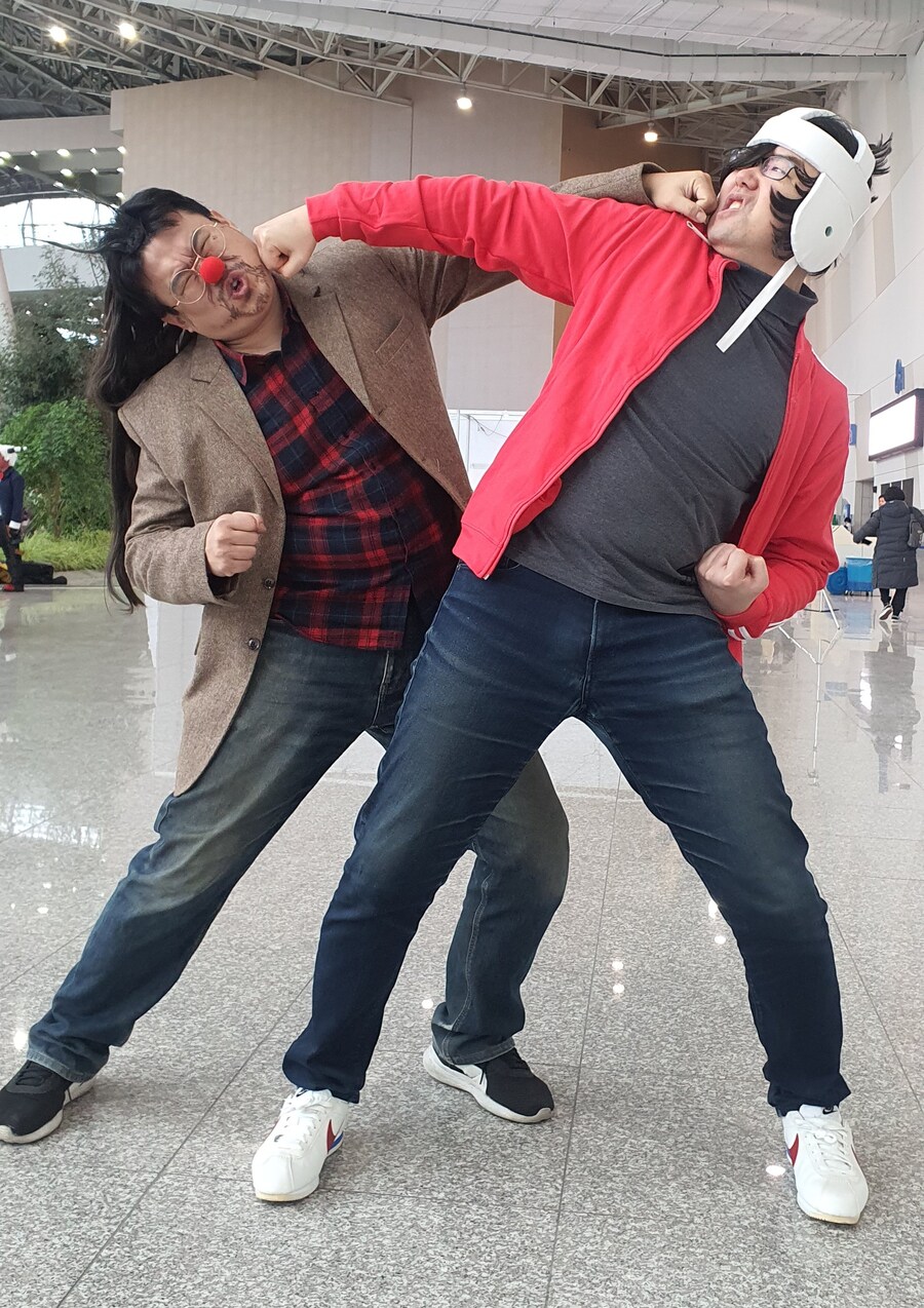 호에로펜)아니. 코스프레 끝내고 장거리 운전하고 집에 왔더니._3.jpg