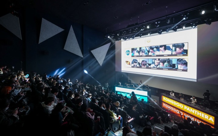 2022년 WDG 스튜디오에서 개최된 오버워치 2 레전드 배틀 현장 사진 (2).JPG