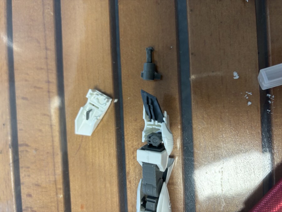 vf-1a/s 발키리 마크로스 1/72 반다이 개조 및 도색_17.jpg