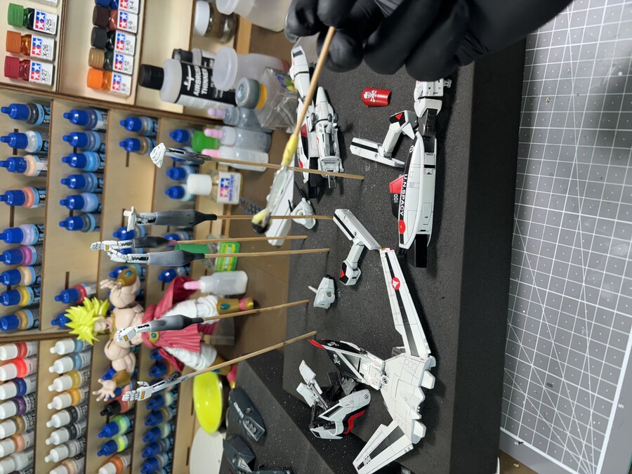 vf-1a/s 발키리 마크로스 1/72 반다이 개조 및 도색_30.jpg