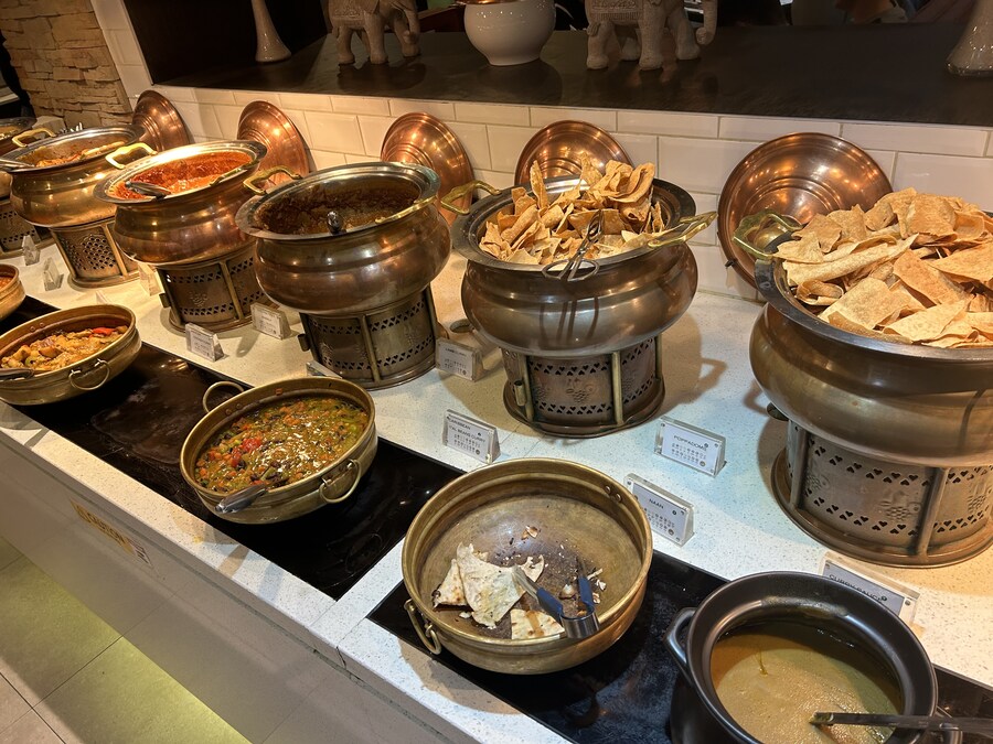 영국 세계음식 뷔페 COSMO all you can eat 방문 후기_28.jpg