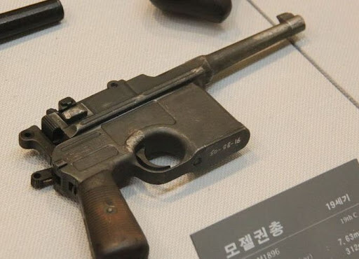 그 나라 문화 그 나라 언어 특히 일본꺼 쓰면 무조건 매국노 맞지 반일씹덕들아ㅋㅋ_3.jpg