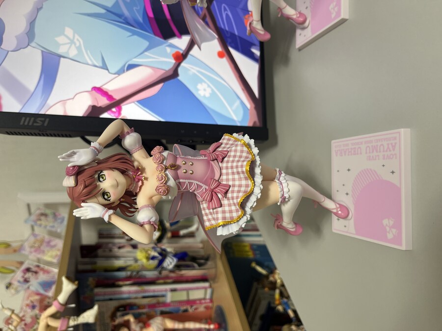 럽라) 아유무 플럼 피규어 왔음_2.jpg