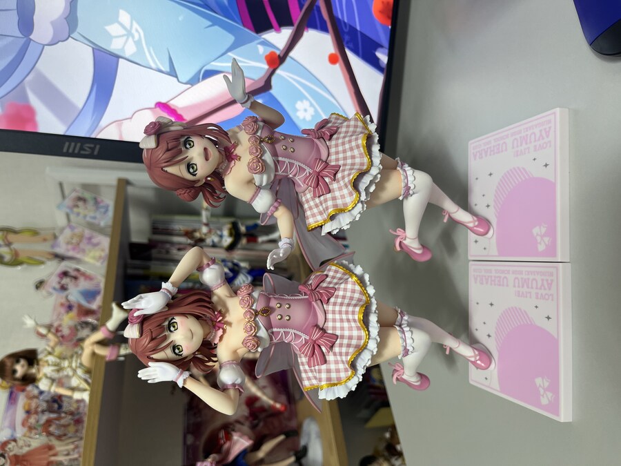 럽라) 아유무 플럼 피규어 왔음_3.jpg