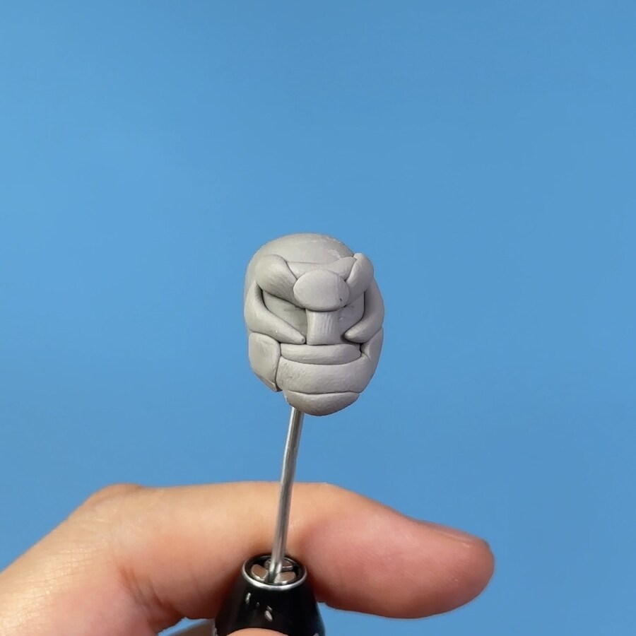 300시간 동안 괴수8호 만들기_3.jpg