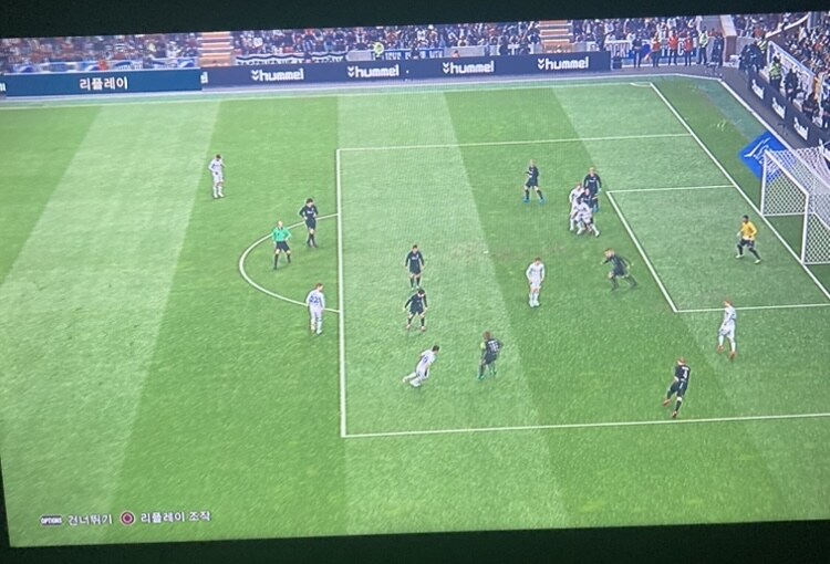 PS4) 위닝2019 코펜하겐으로 덴마크리그 플레이중_1.jpg