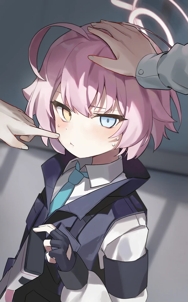 블루아카) 이런 몸매 좋아하면 머라고함?_1.webp