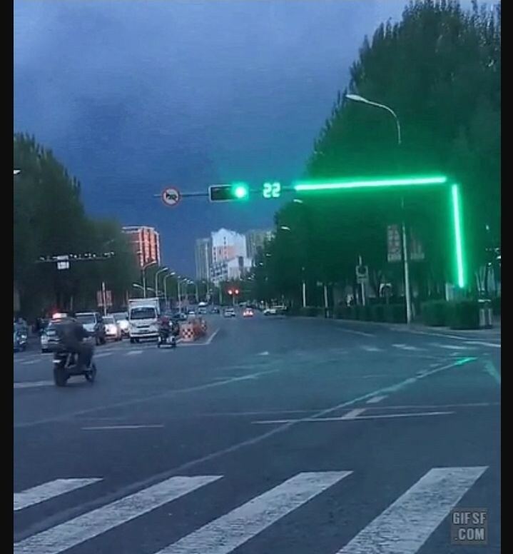 중국) 요즘 신호등 근황_2.jpg