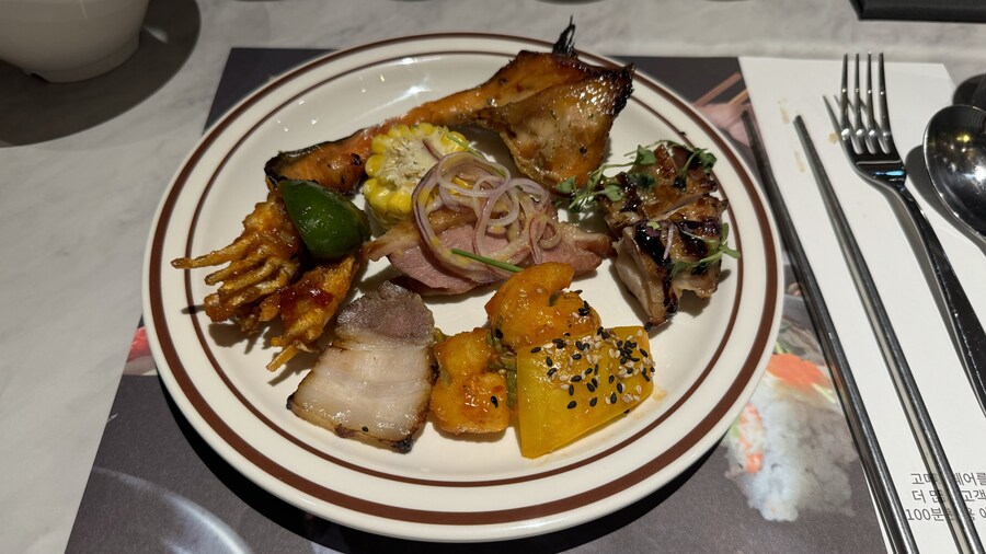 제한시간 내 다 못 먹은 최초뷔페_9.jpg