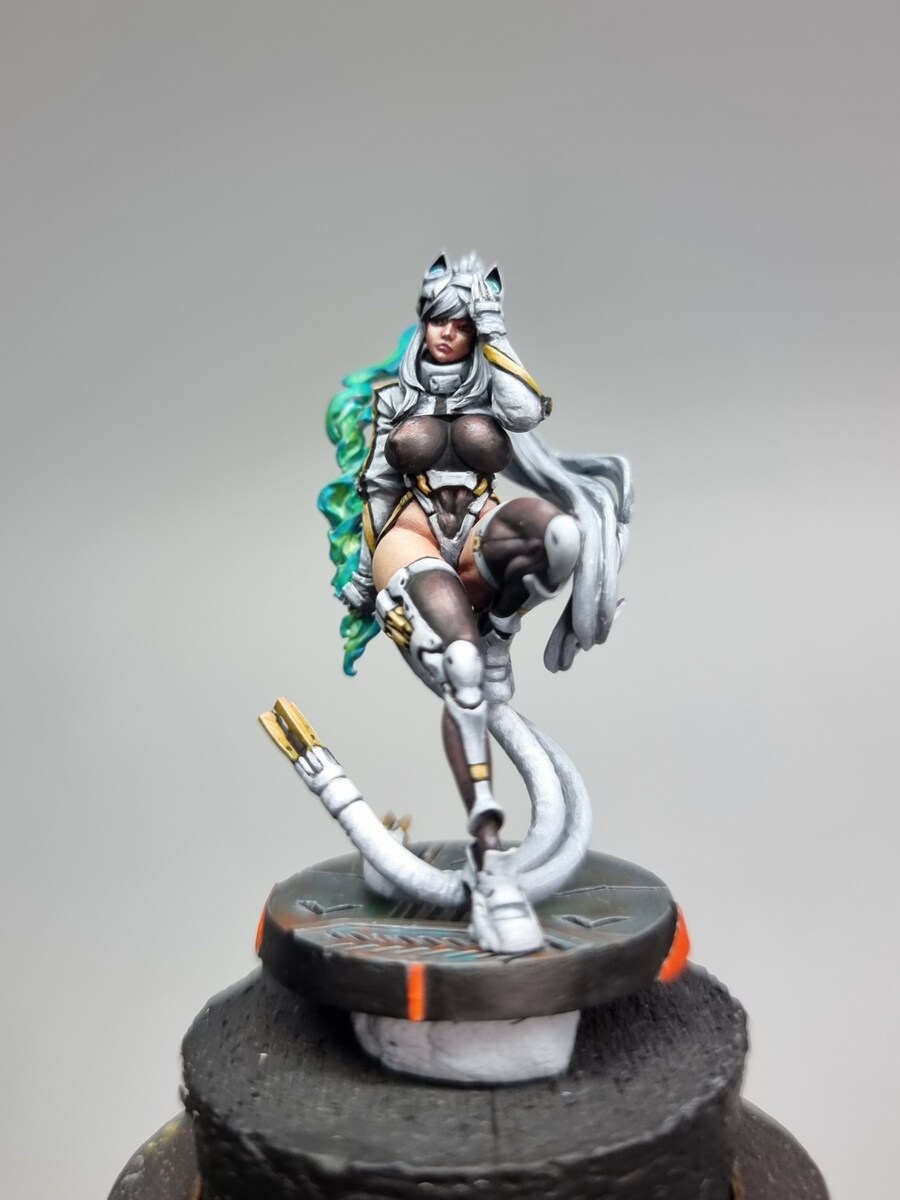 [도색완성] 림보디비전209 루나 35mm_2.jpg