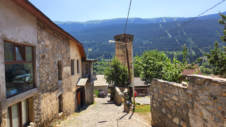 스압)산과 산의 도시. 14,15번째 도시 쿠타이시, 메스티아 (조지아)_10.jpg