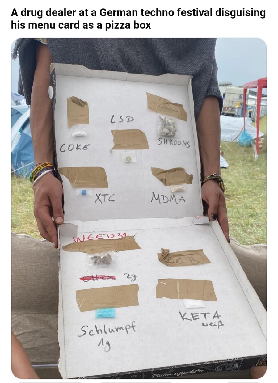 독일 페스티벌의 공포의 피자박스남_1.jpg