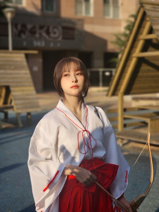 연예인이 말아주는 코스프레 한잔하시죠_3.jpg