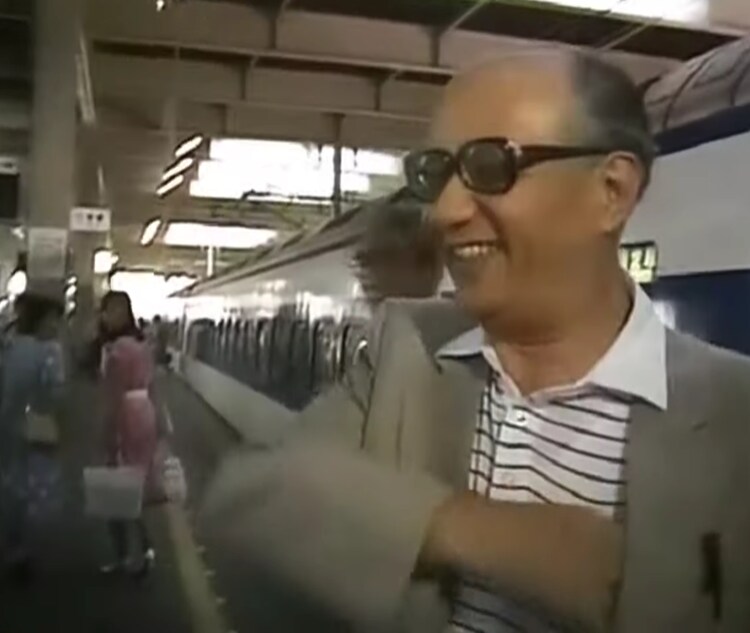 모자가 없으면 섭섭한 만화가.jpg_2.png