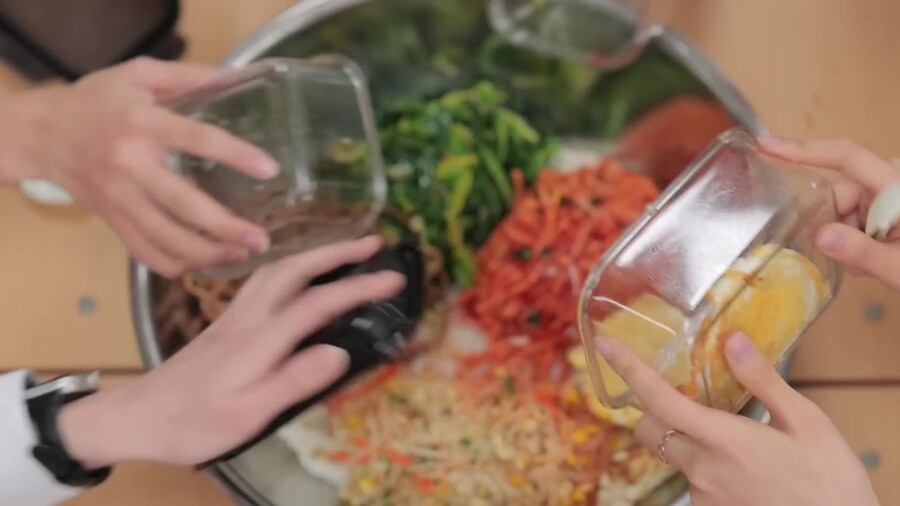 야 누가 비빔밥에 콩 넣었냐?_1.jpg