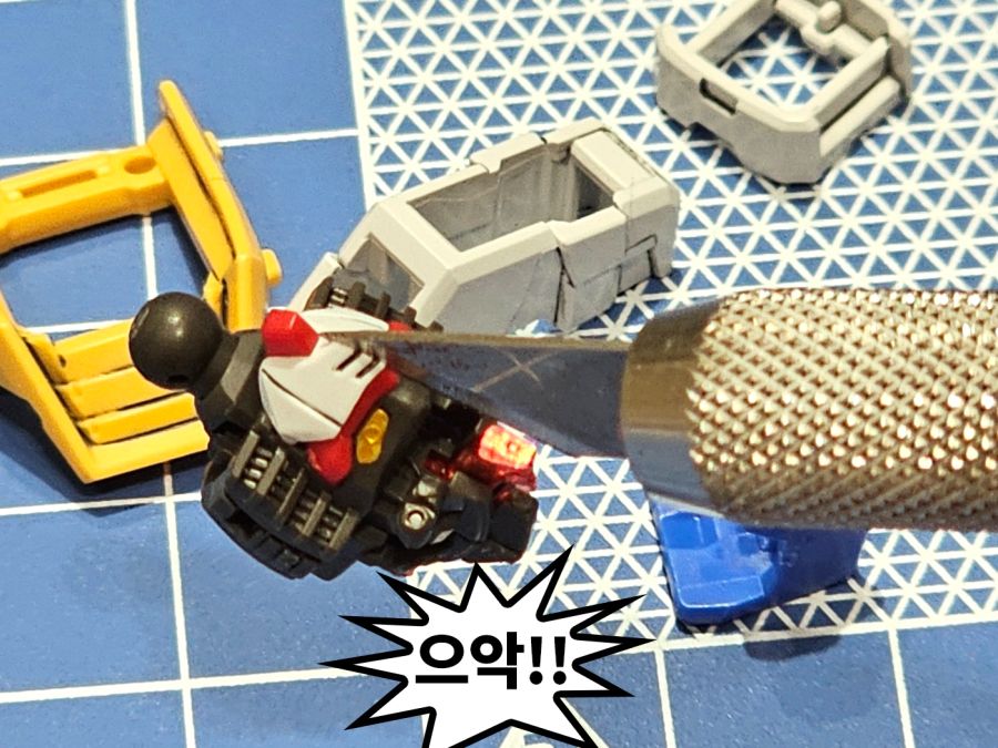 [건X 베이스] 고양점 RG 퍼스트 건담 2.0 내부 프레임 도색 작례_10.jpg