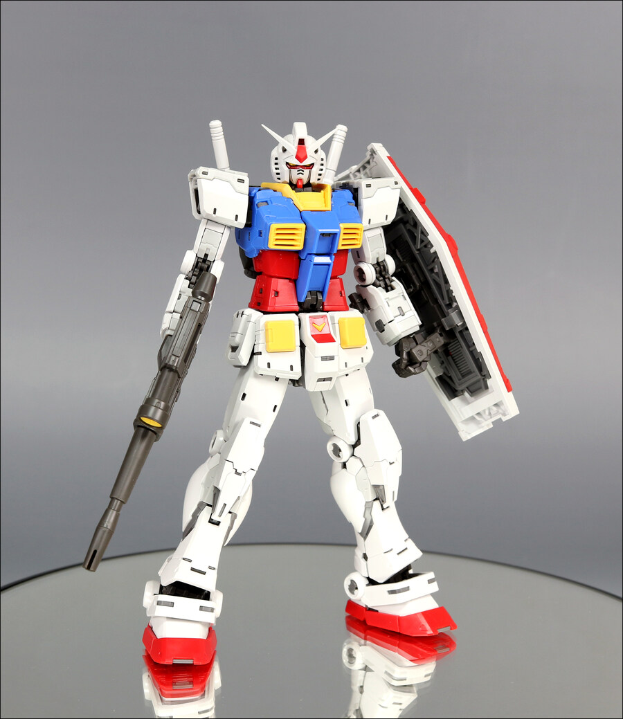 [RG] 퍼스트건담 2.0 조립 완성_7.jpg