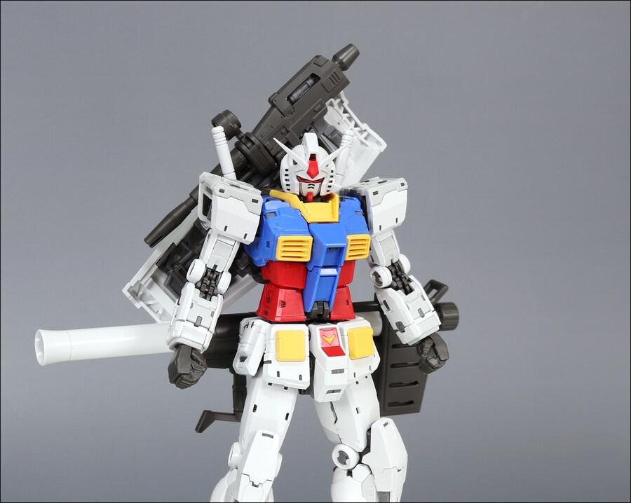 [RG] 퍼스트건담 2.0 조립 완성_14.jpg