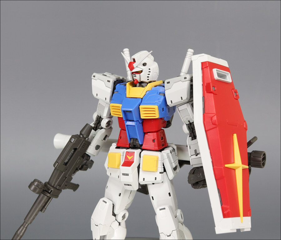 [RG] 퍼스트건담 2.0 조립 완성_19.jpg