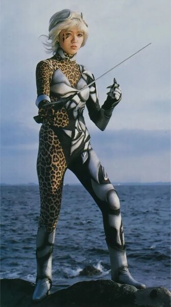 더빙) 슈퍼전대를 더빙으로 보다가 원본을 보면 응? 싶은 캐릭터 두 명_1.png