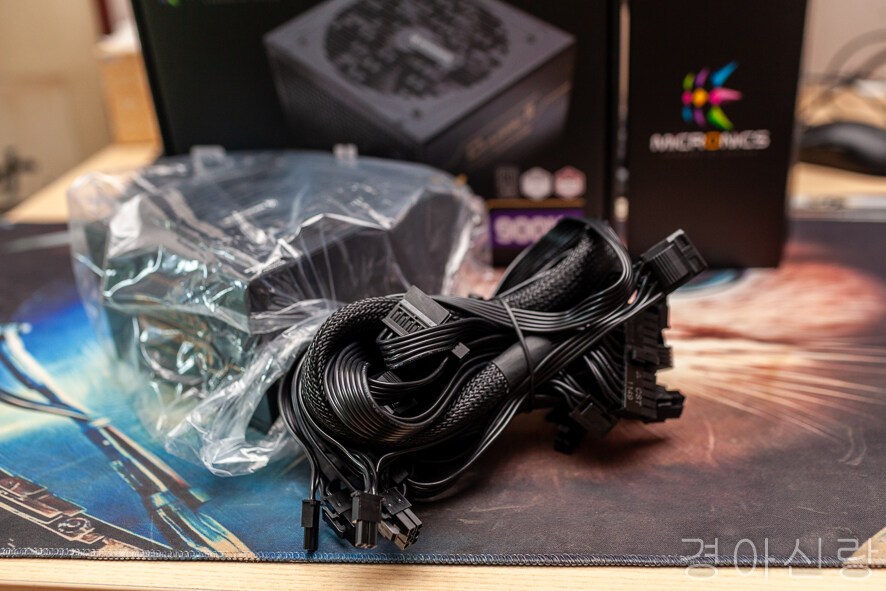 컴퓨터 파워서플라이 마이크로닉스 풀체인지 900W ATX 3.1 PC 파워 후기_8.jpg